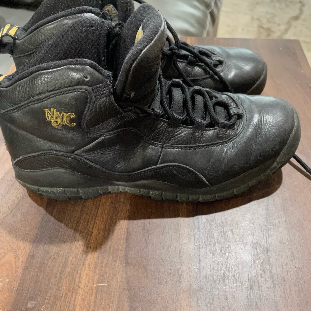 Jordan 10 NYC - Picture 2 of 4